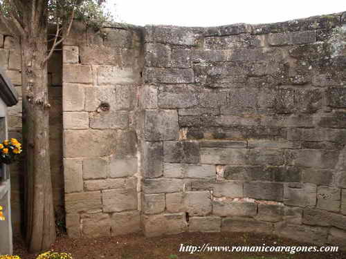 LADO NORTE DE LA CABECERA. PRESBITERIO Y CILINDRO ABSIDAL